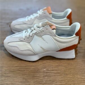 NIB, New Balance 327, White and Burnt Orange , Lifestyle Shoes, Women’s Size 8
